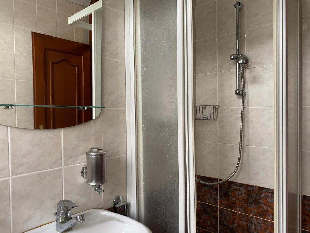 Youth Hostel Bledec Ngoại thất bức ảnh